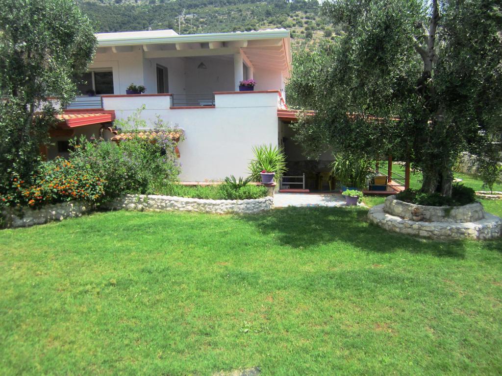B&B Tor Di Lupo Mattinata Exteriér fotografie